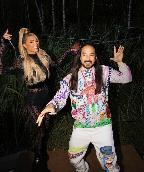 Paris Hilton perfect pornstar galleries