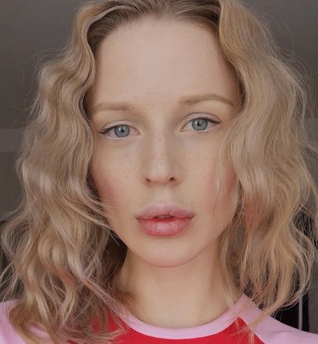 Ellaa91 sex actress picture