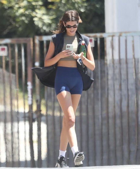 Kaia Gerber free star gallery