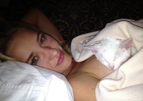 AJ Michalka pornographic model galleries