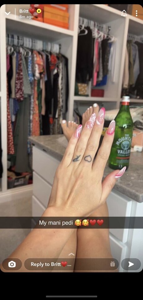 Brittney Atwood hot star pics