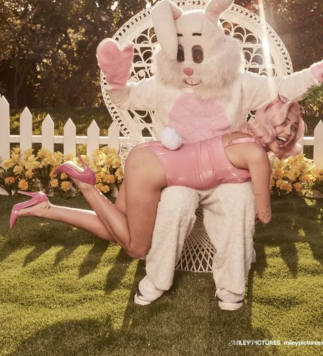 pool threesome onlyfans sexy nude image