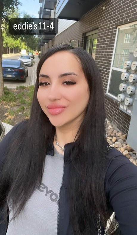 yourfutureexwifey sex model photo