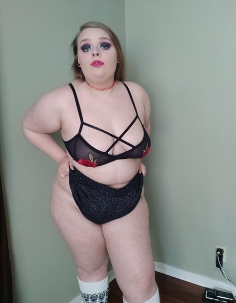 phoebegoth perfect actress pictures