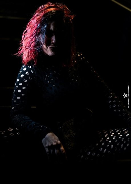 Killer Kelly pretty star picture