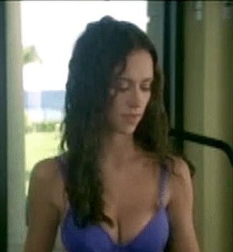 Jennifer Love Hewitt exclusive star archive