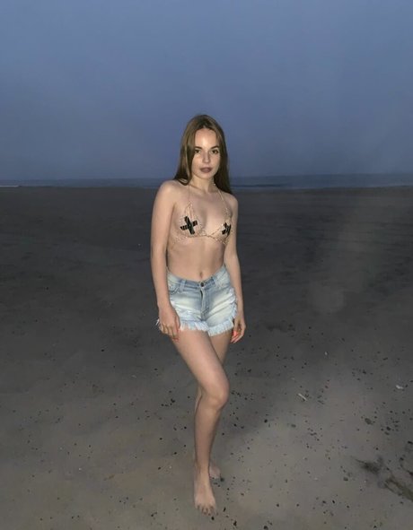 Sasha Spilberg nude model pictures