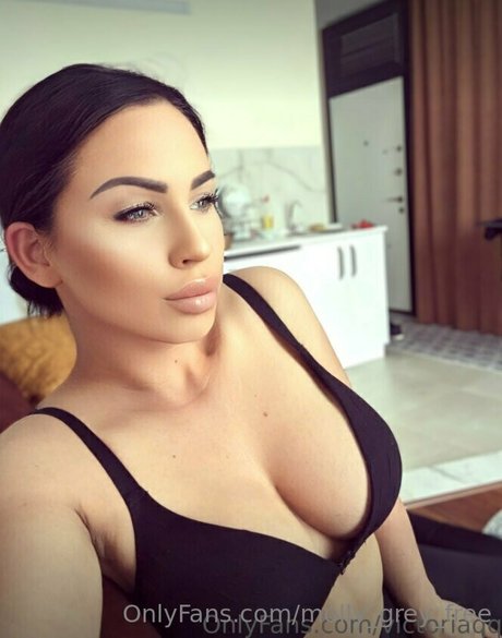 molly grey free star free pictures