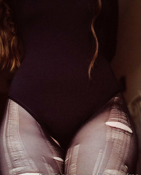 molly grey free naked actress pics