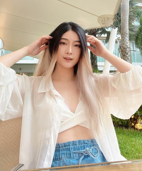 lily275 beautiful actress img