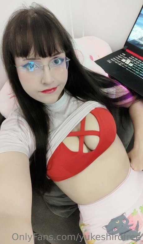 yukeshirofree xxx model img