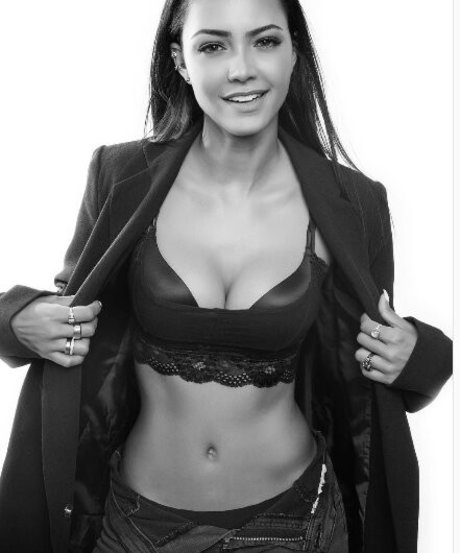 Tristin Mays model pretty photos