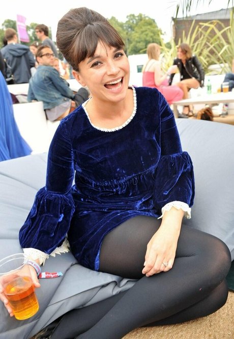 Gizzi Erskine high quality star picture