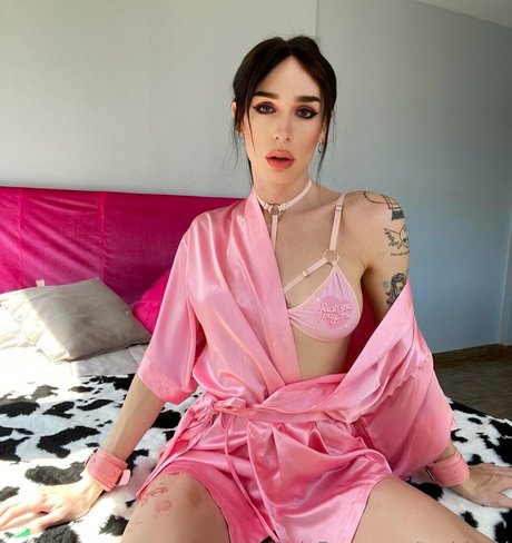 tsgirlrubi adult model pic