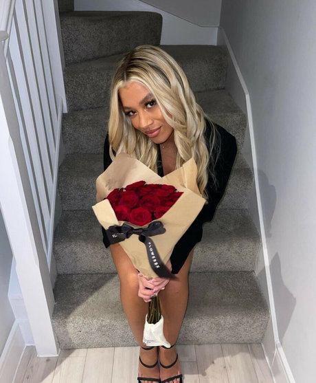 Molly Rainford star nude photos