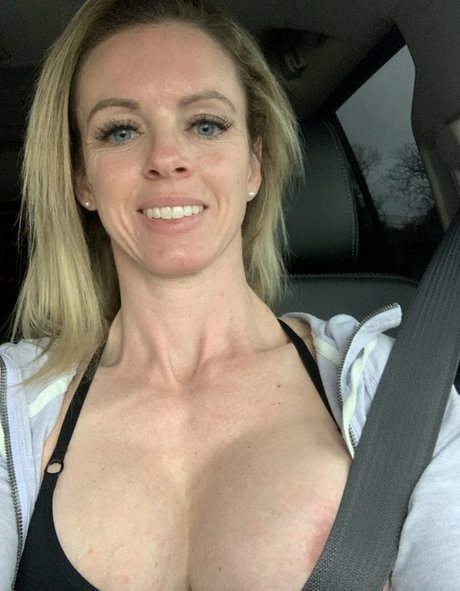 ladyboy xxx onlyfans free naked pic