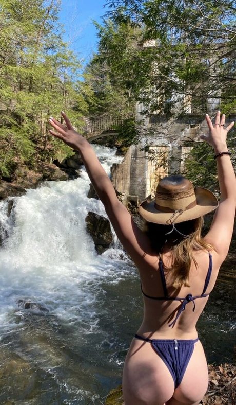 Lilly Breton hd model pictures