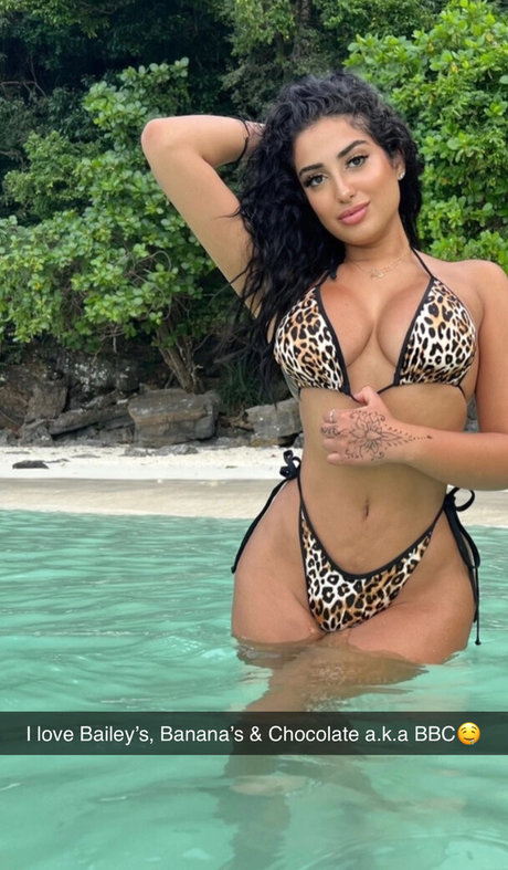 spicyymimi model erotic picture