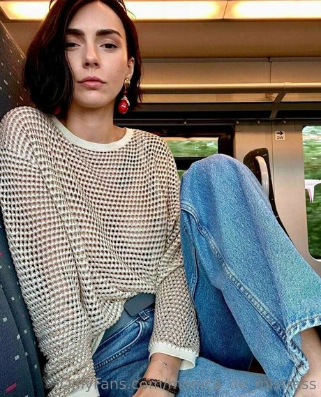 monica de mistress top star pictures