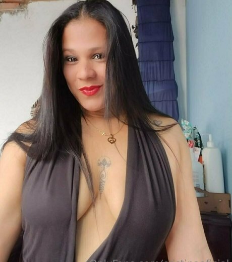 cristinaoficial top model image