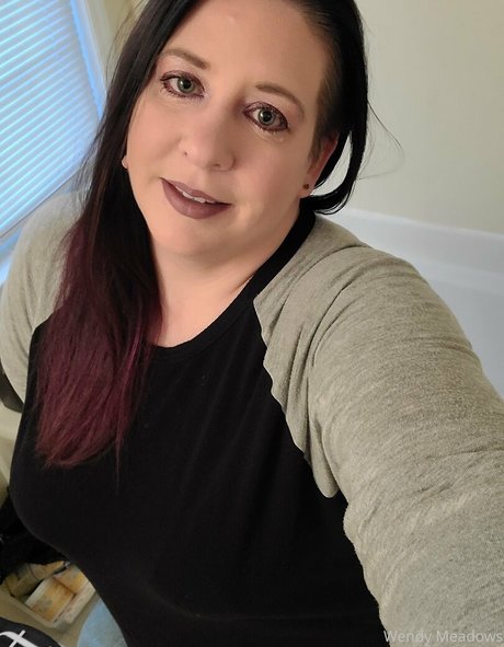 wendymeadows erotic pornstar image