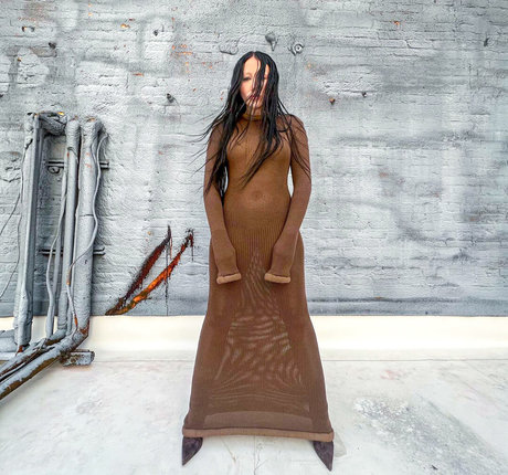 Noah Cyrus model beautiful images