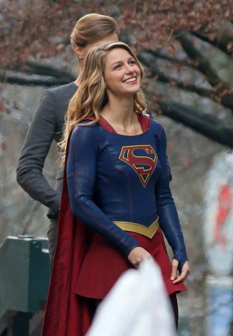 Melissa Benoist porn model photo