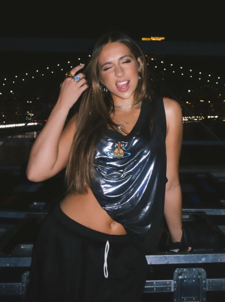 Tate McRae star hot gallery