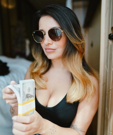 Cadaea free actress img