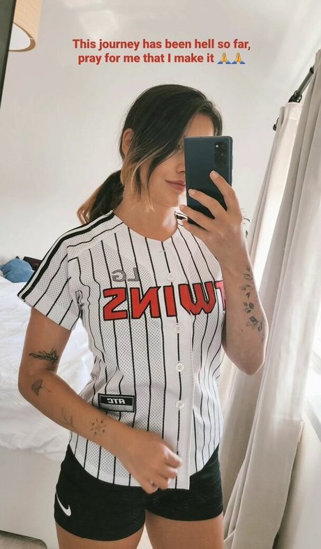 Cadaea nude model pictures