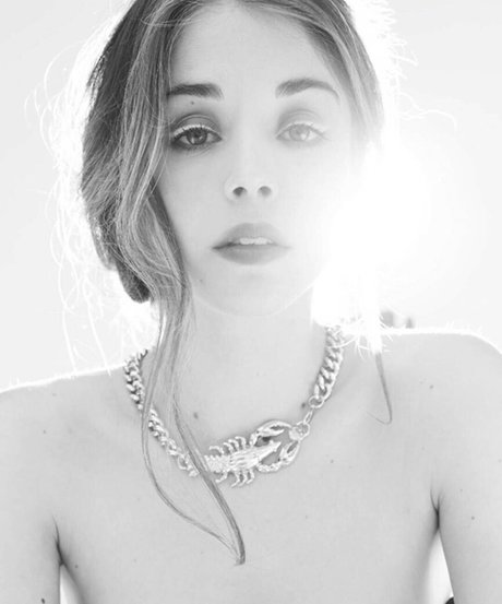 Alice Isaaz perfect actress image