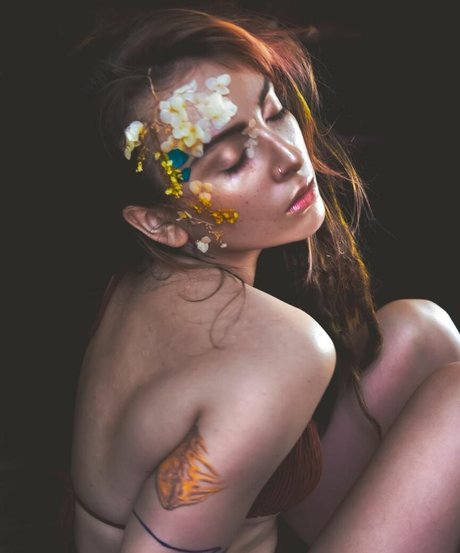 Eliza Grace pornstar erotic galleries