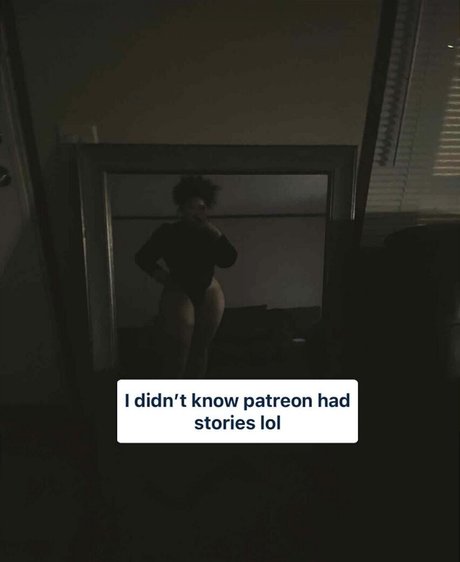 Nikkie Ginger model nice images