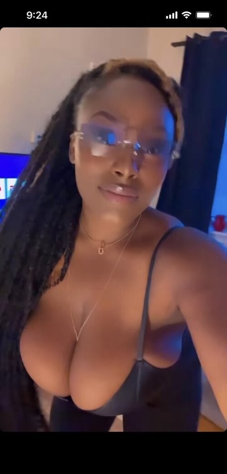 msolurin pornstar beautiful picture