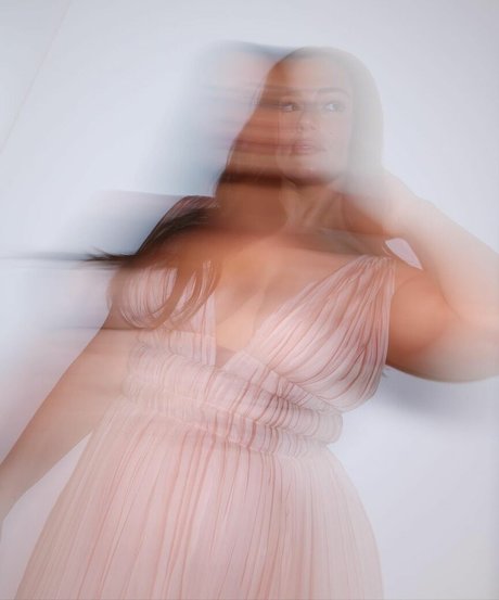 Ashley Graham pretty actress gallery