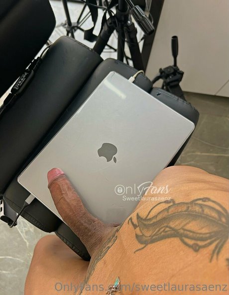 sweetlaurasaenz star beautiful gallery