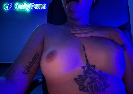 kyliestepsister sexy pornstar photos