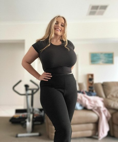 Casey Leigh model adult archive