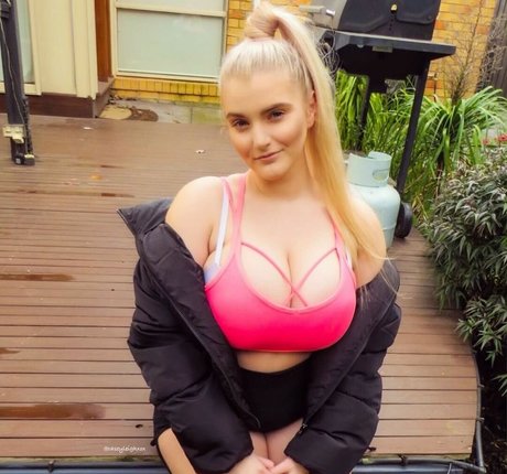 stepmom onlyfans porn gallery