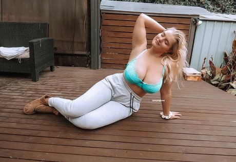 Casey Leigh model xxx photo