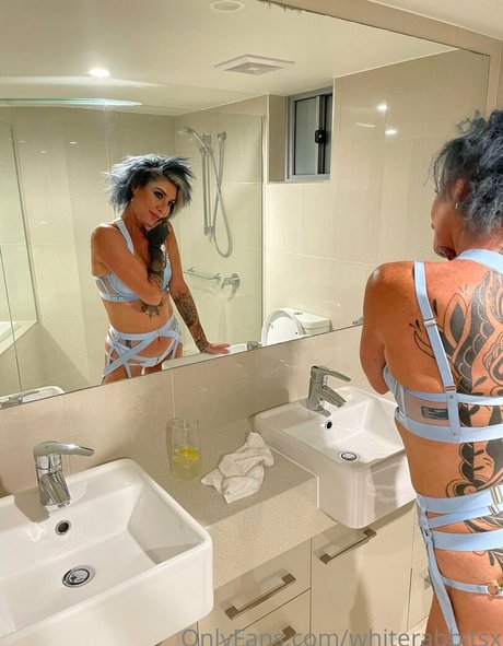 whiterabbitsx star top img