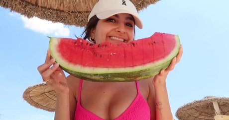 Ischtar Isik model nude archive