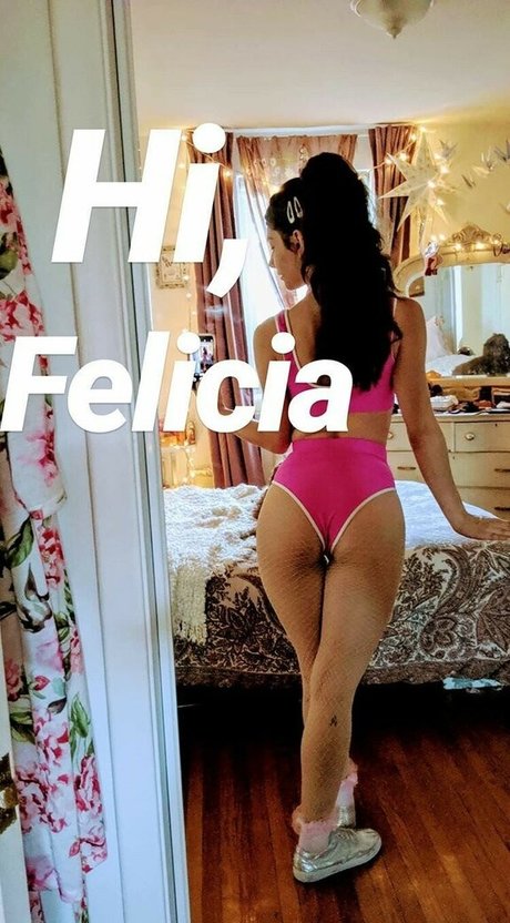 InvaderVie pornstar hot image