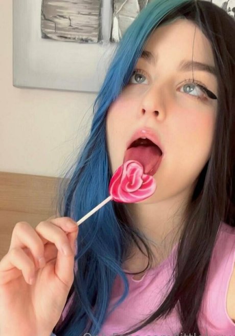 littleluxy adult star picture