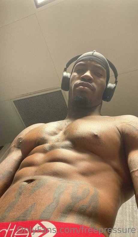 Freepressure star nude pic