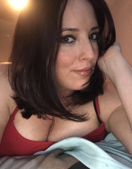 maggiegreenlive pornographic star pic