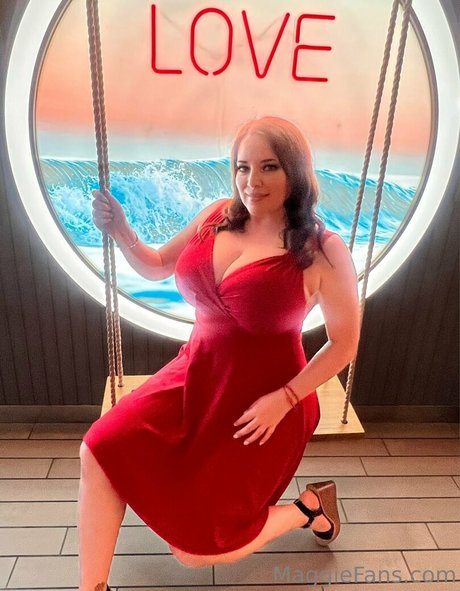 maggiegreenlive sexy star image