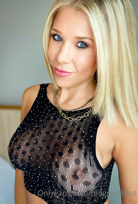 Megan Potthast model nude image