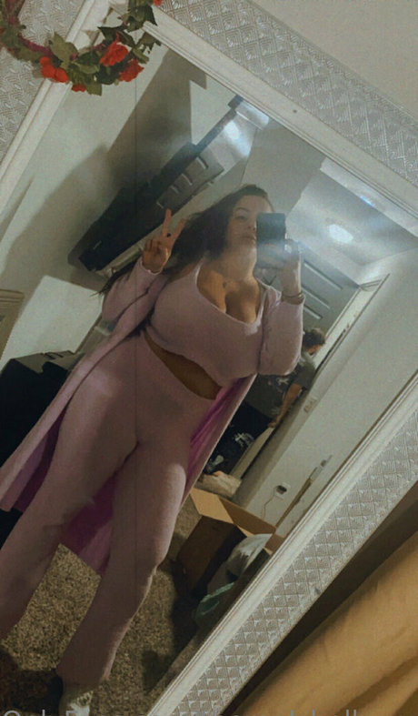 therealshelby xo high quality star photo