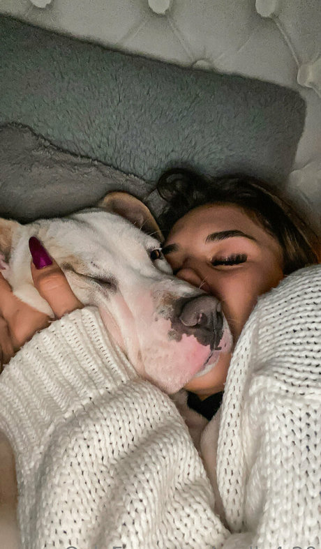 molly4 20 beautiful model pic